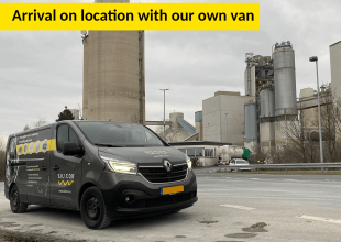 SILICON's attractive van arrives at the next project